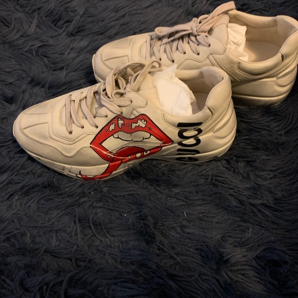 Gucci women’s rhyton sneaker with mouth 💋 print size 40.5 - Picture 5 of 12